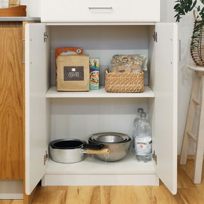 木製扉で隠す収納