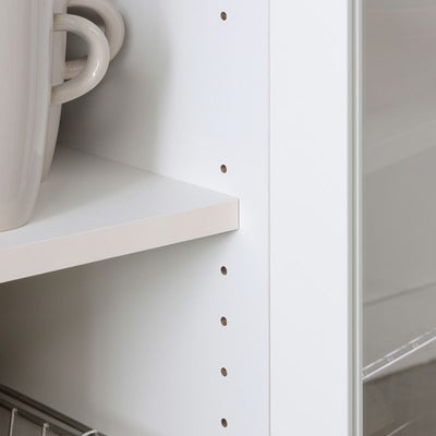 高さを調節できる移動棚