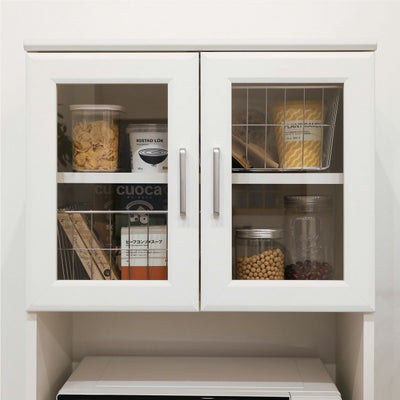収納物が見やすいガラス扉