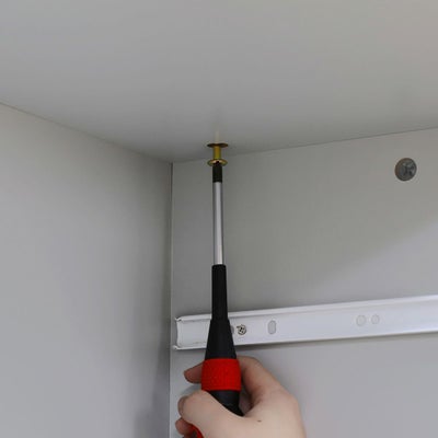 すっきり見せる天板デザイン