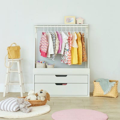 お店のディスプレイのようなハンガーラック