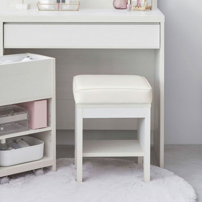 ドレッサーに合わせた高さとデザイン