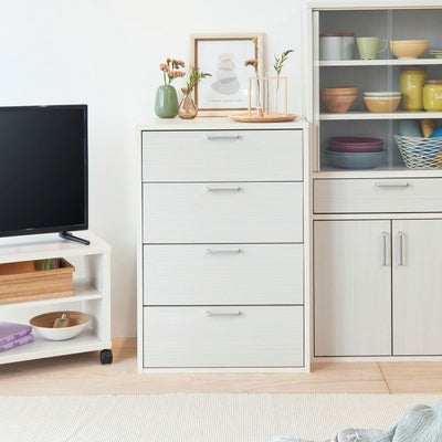 衣類や小物をたくさん収納できる4段引出