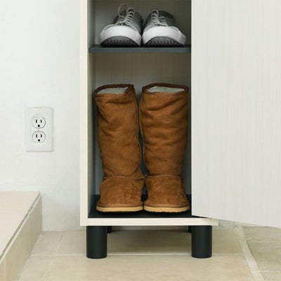 背の高いブーツも収納可