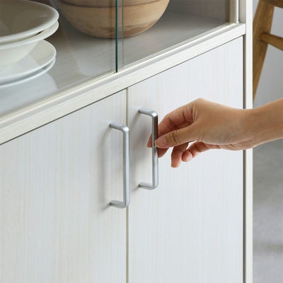 つかみやすい、シンプルな取っ手