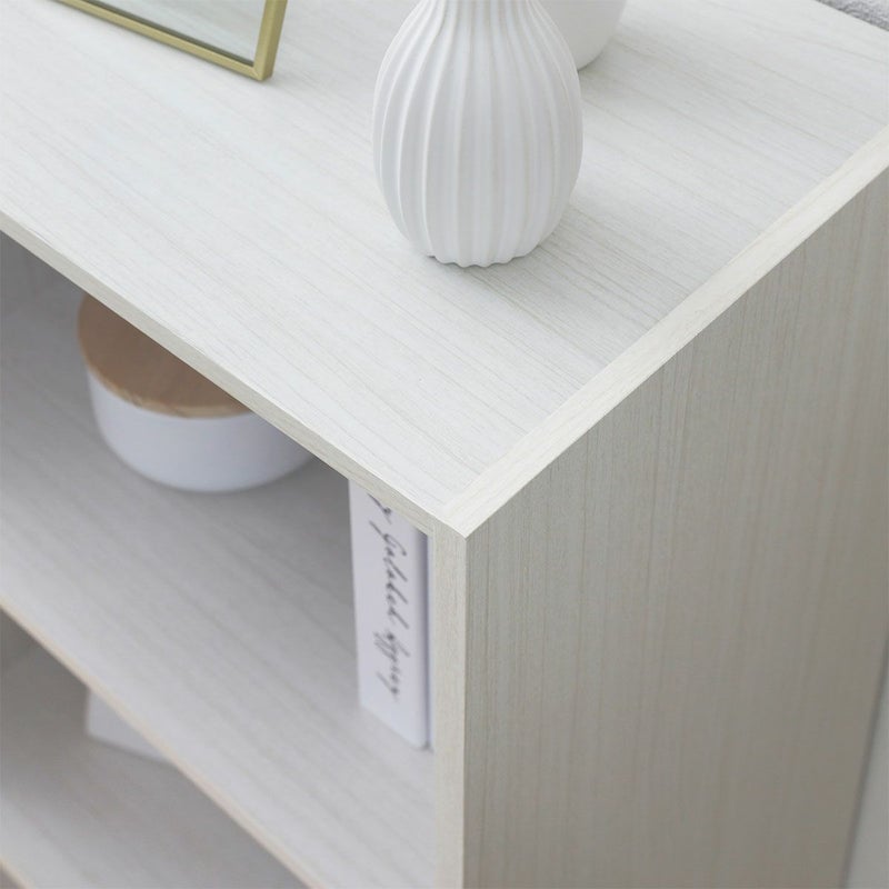 [インテリアに馴染むベーシックカラー]シンプルな木目調のベーシックカラーのカラーボックス。インテリアに馴染んで落ち着いたインテリアをつくることができます。