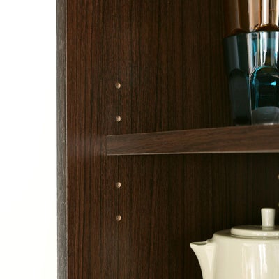 高さを調節できる移動棚