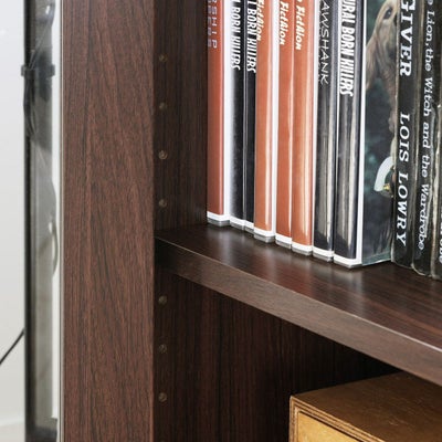 高さを調節できる移動棚