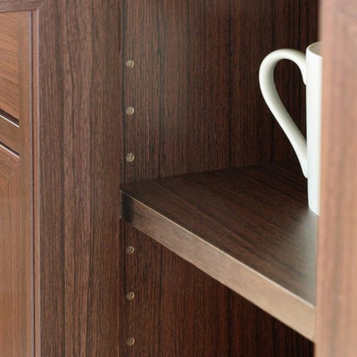 高さを調節できる移動棚