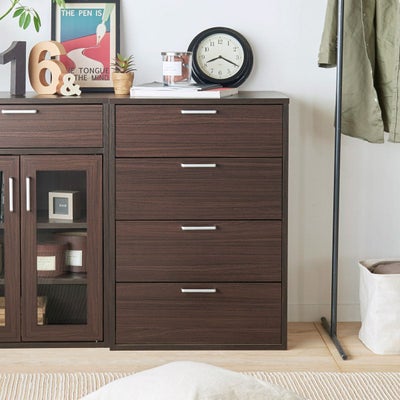 衣類や小物をたくさん収納できる4段引出