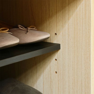 高さを調節できる移動棚