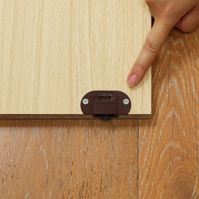 ローラー付き引き戸