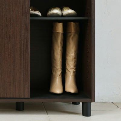 背の高いブーツも収納可