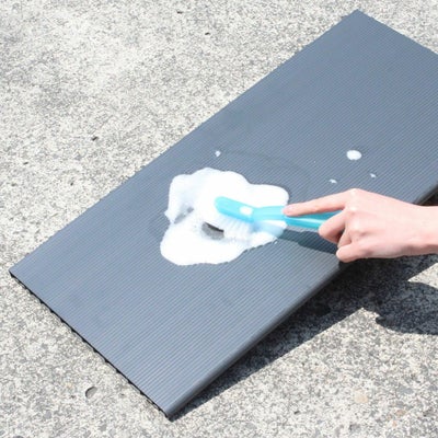 樹脂製だから水洗いOK