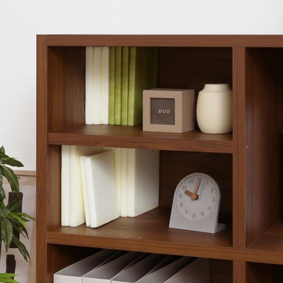 文庫本やコミックが入る高さ