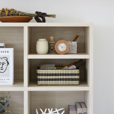 別売り移動棚で収納力アップ