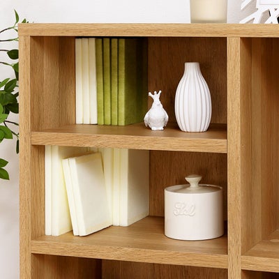 文庫本やコミックが入る高さ