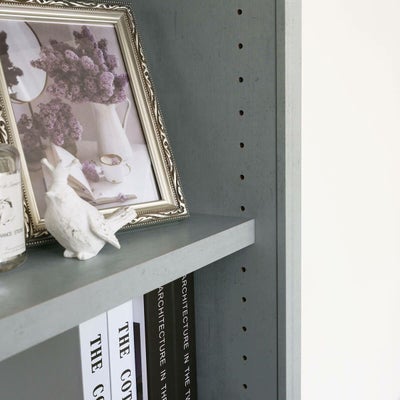 高さを調節できる移動棚