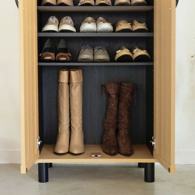 背の高いブーツも収納可