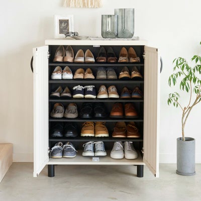 約24足の靴を収納できます