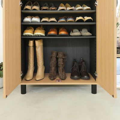 背の高いブーツも収納可