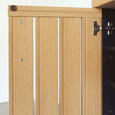 通気性の良い扉