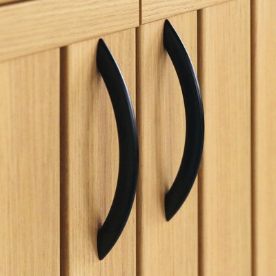 薄型でスッキリしたアーチ状の取っ手