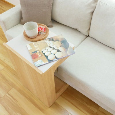 手の届く場所にものを置ける