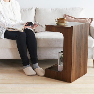 癒し空間をつくるサイドテーブル