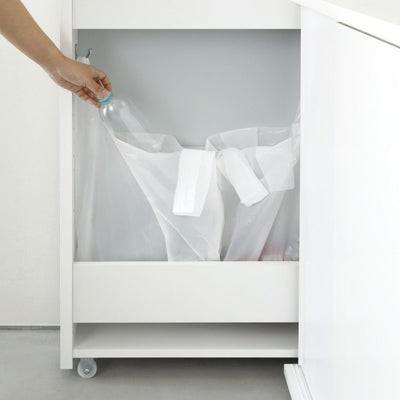 資源ごみ置き場に