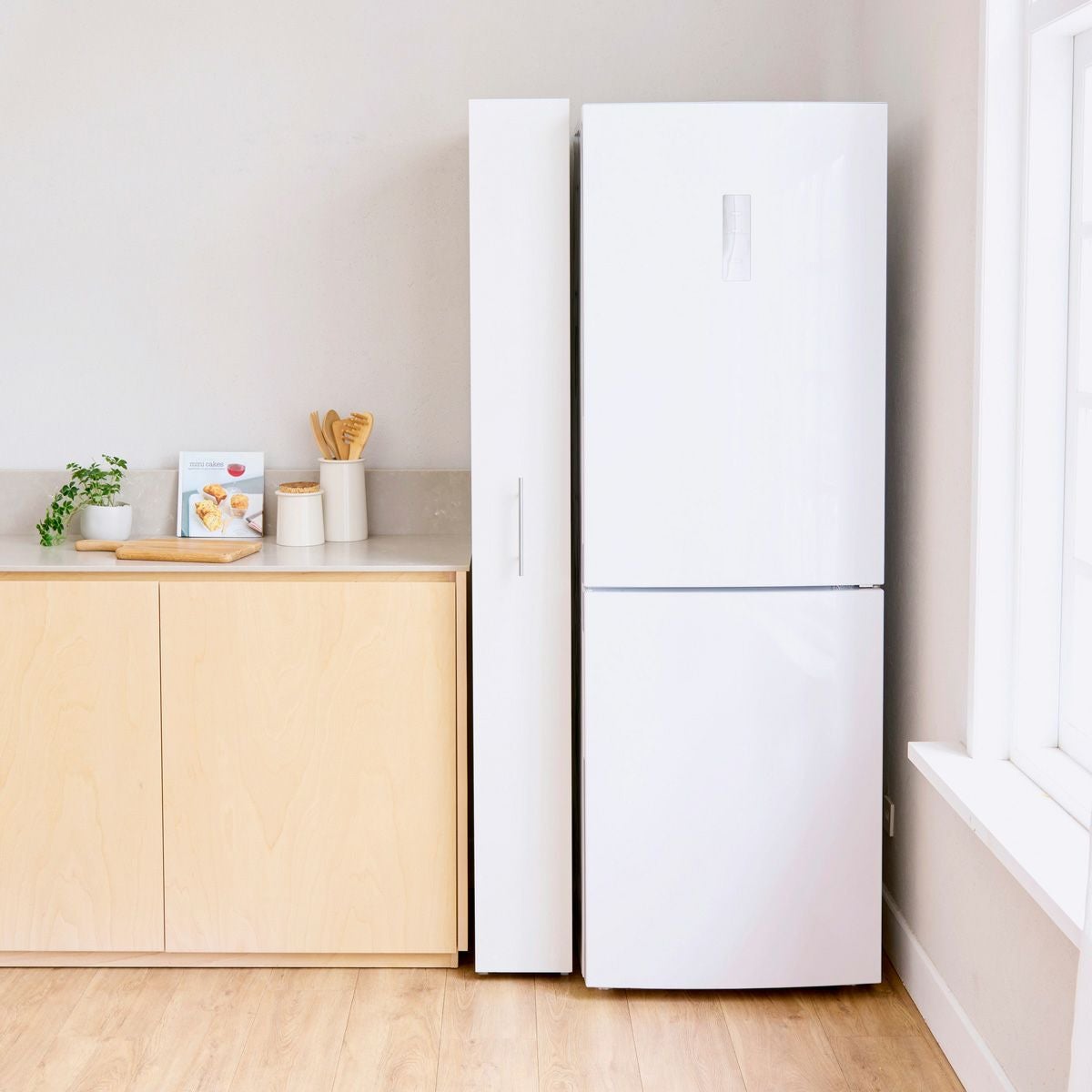 隙間収納 ストッカー 幅20cm 高さ181cm ホワイト 白単色 グレー スリム