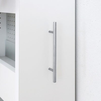 つかみやすい、シンプルな取っ手