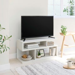 [暮らしに、“飾る”という楽しみを]S字が目を引く32V型対応のテレビ台。オープンデザインでディスプレイも楽しめます。