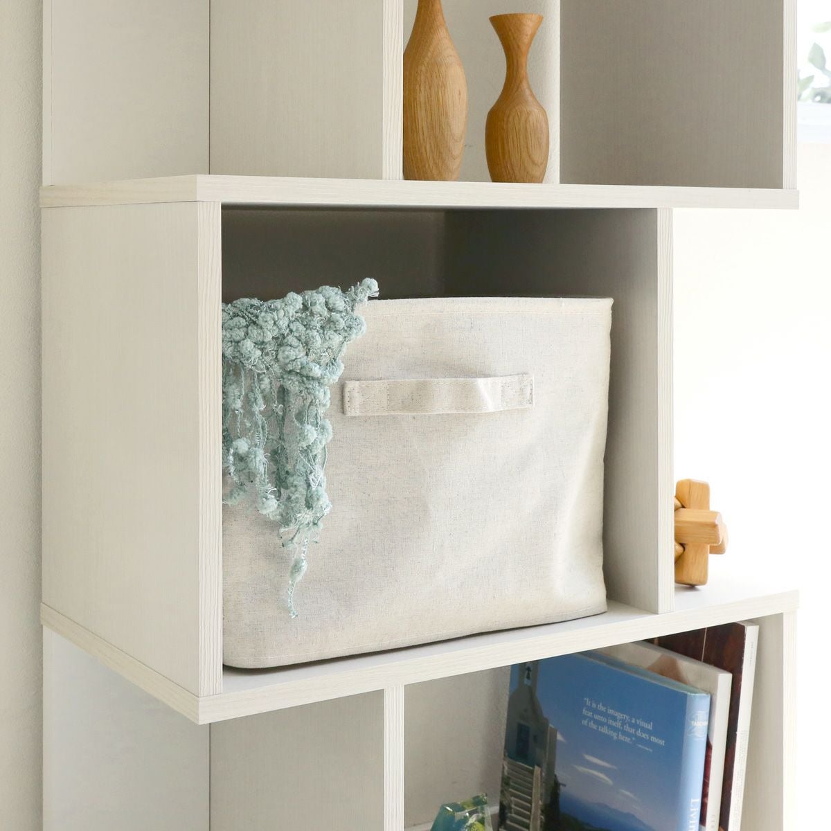 ディスプレイラック 棚 幅58cm 高さ140cm ホワイト 白木目 S字 飾り棚