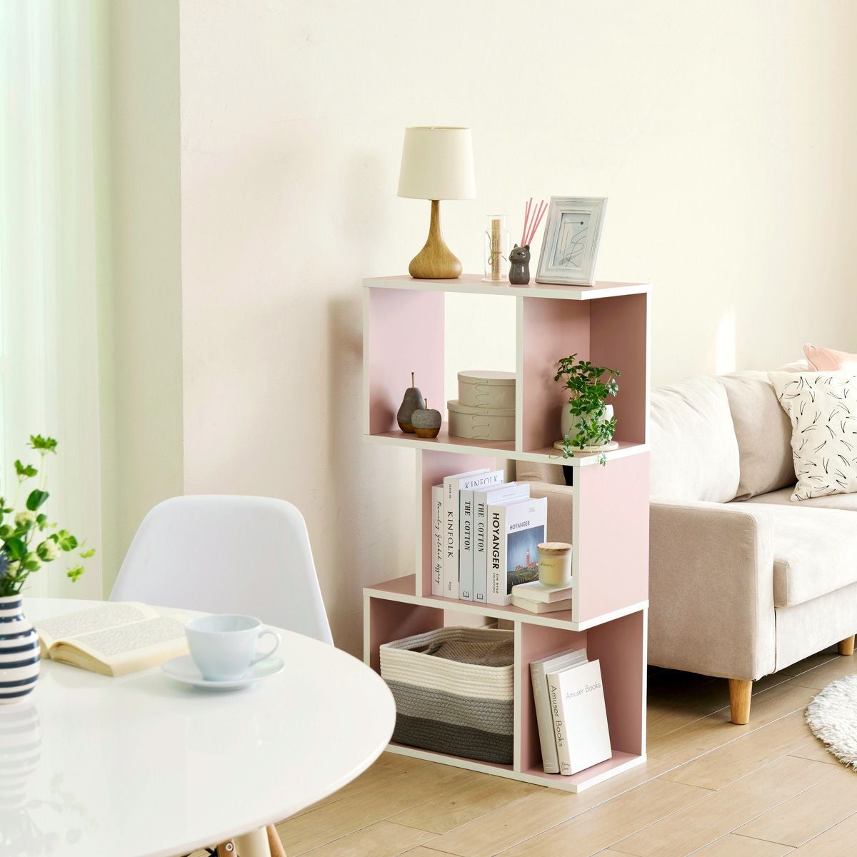 ディスプレイラック 棚 幅58cm 高さ140cm ホワイト 白木目 S字 飾り棚