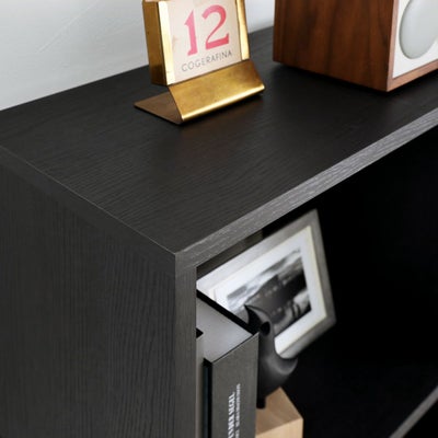 インテリアに馴染むベーシックカラー