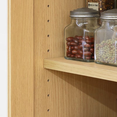 高さを調節できる移動棚