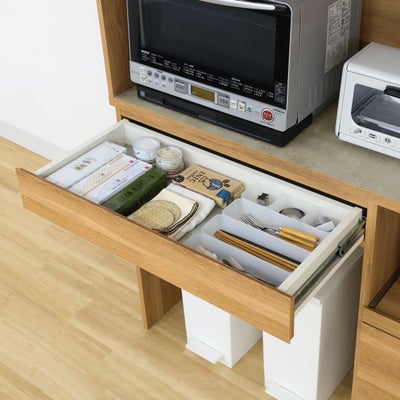 作業台を反転させると引き出しに