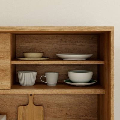 お気に入りの食器をディスプレイ