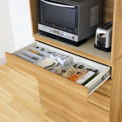 作業台を反転させると引き出しに