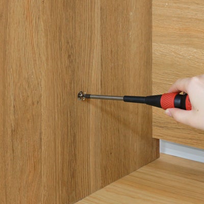 横連結はネジでしっかり固定