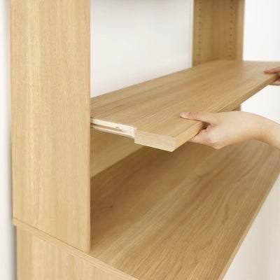 高さを調節できる移動棚