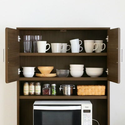 カップや小皿の収納