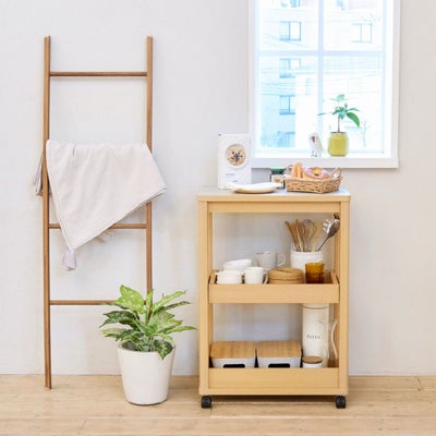 追加の作業台や配膳に