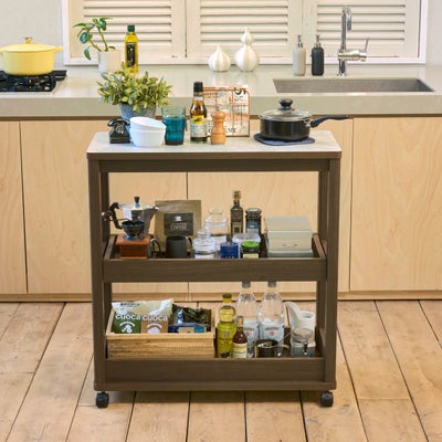 追加の作業台や配膳に