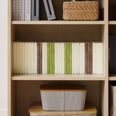 コミックを33冊収納できます