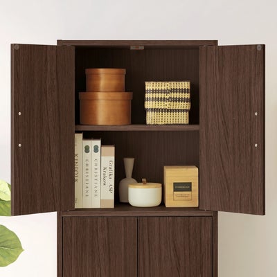 ストック品やタオルなどの収納に